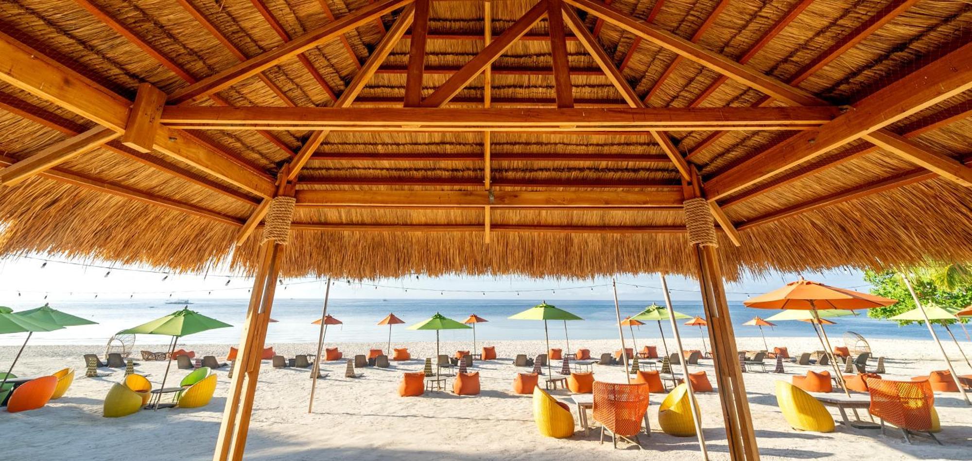 Oceanica Resort Panglao, Bohol Exterior foto The beach at the Hard Rock Hotel