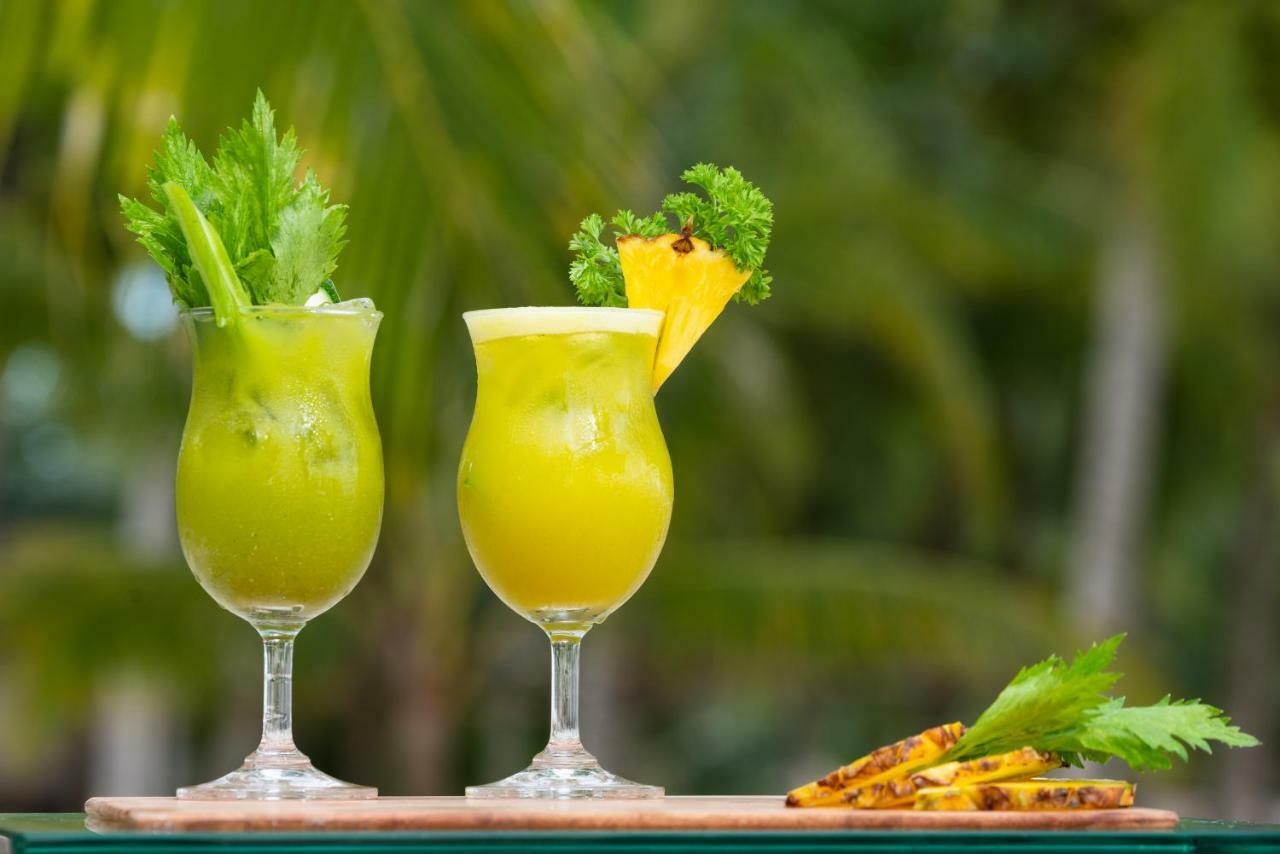Oceanica Resort Panglao, Bohol Exterior foto Pineapple juice